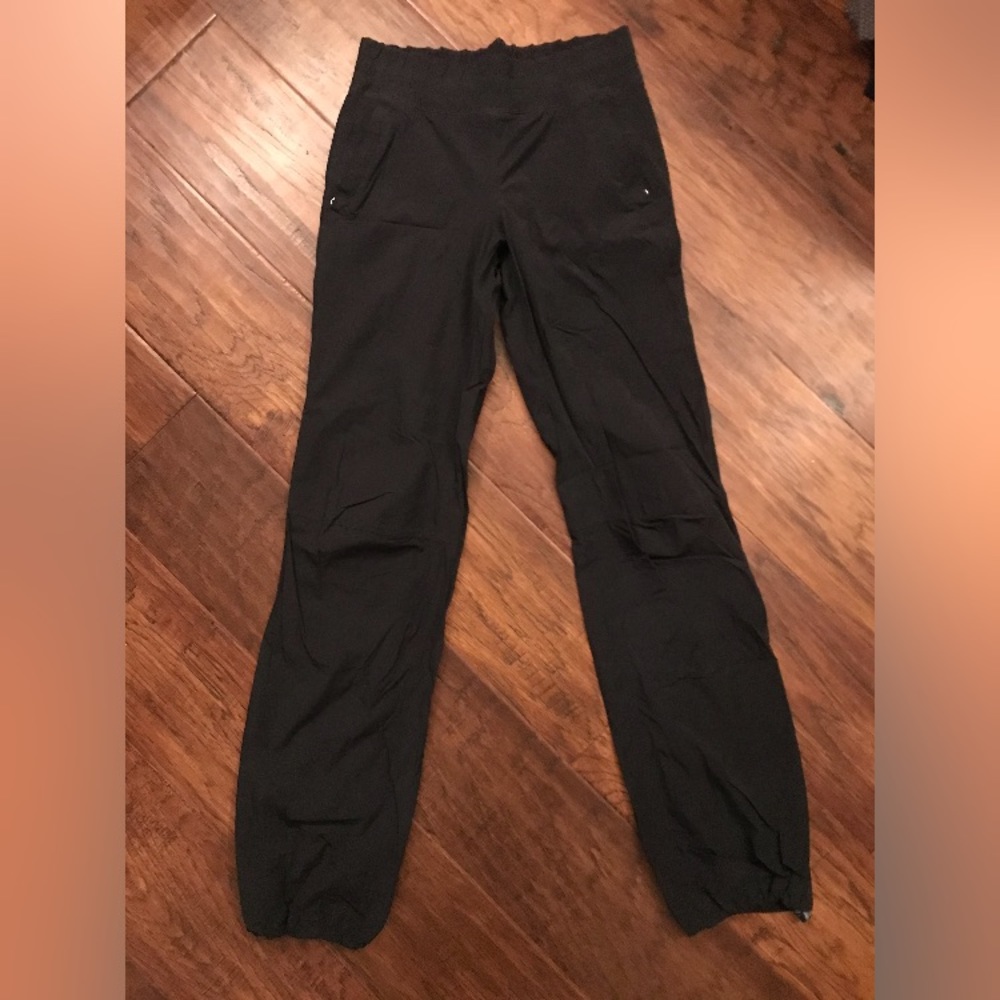 Lululemon wind breaker pants